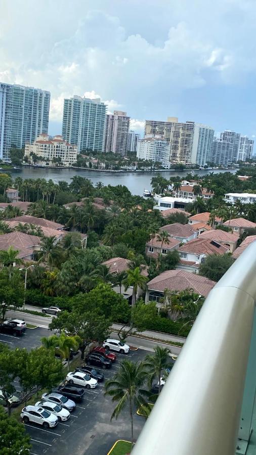 Miami Beach Collins Ave Apartments Free Parking Sunny Isles Beach Exterior foto
